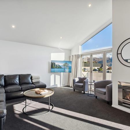 Alpine Retreat - 3 Bedroom Wanaka Bagian luar foto