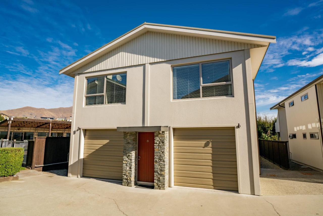 Alpine Retreat - 3 Bedroom Wanaka Bagian luar foto